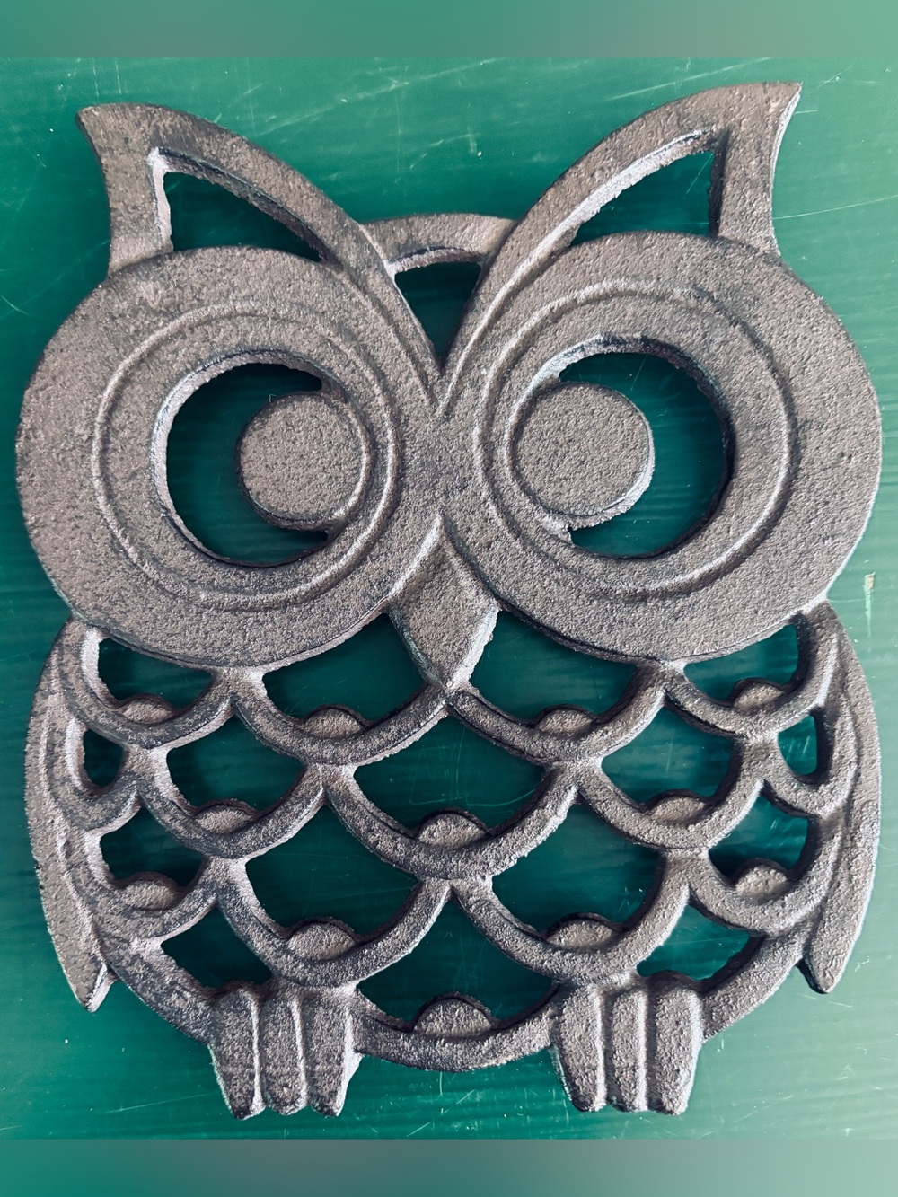 Vintage Cast Iron Owl Trivet Hot Pad with Rubber Feet on Back
